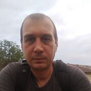  ,  Viktor, 38