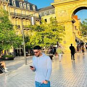  -,  Tahir, 30