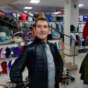  ,  Serge, 37