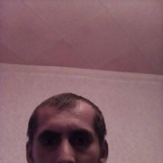   ,  Ronan, 37