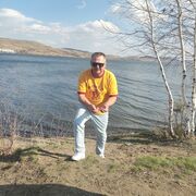  ,   Vladimir, 42 ,   c 