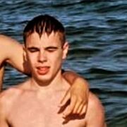  ,  Alex, 24