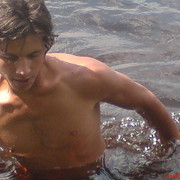  ,   Maxim, 38 ,   ,   , c 