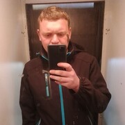  ,  Oleg, 25