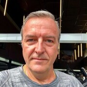  ,  Devlin lucas, 60