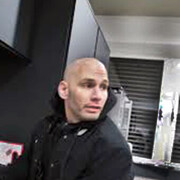  ,   Artur, 37 ,   ,   