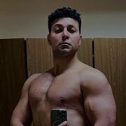  ,   Johnny, 29 ,   ,   