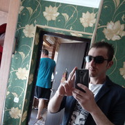  ,  Kelly, 32