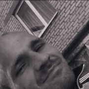   ,  Dima, 32