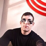  Jelcz,  Artem, 27