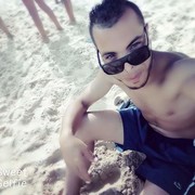  Algiers,   Rafik, 32 ,   ,   , c 