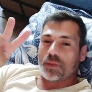 ,  Alex, 44