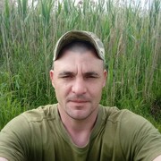  ,  Denis, 37