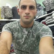  ,   Tahir, 35 ,  
