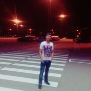  ,   Aziz, 28 ,   ,   