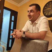  ,   Bacho, 40 ,   