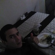  ,  Ali, 33