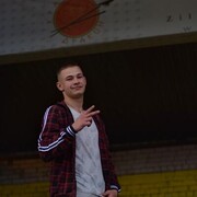  ,   Artur, 22 ,   ,   