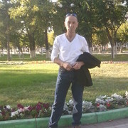  ,   Nik, 58 ,   