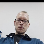  ,   Konstantin, 35 ,     
