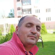 ,  Artur, 44