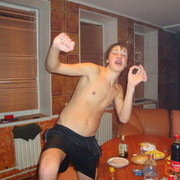  ,   Taras, 32 ,     , c 