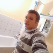  ,   Patryk, 32 ,   