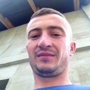  ,  Misha, 32