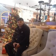  ,  Armen, 44