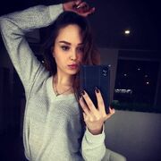  , 