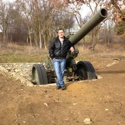  ,   Armen, 33 ,   