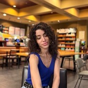  ,   Iza, 38 ,  