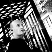  ,   Viktor, 33 ,   ,   