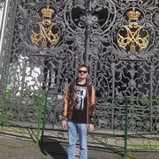 � � ������