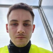  ,  Nikolaj, 32