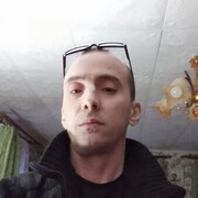  ,   Viktor, 48 ,   