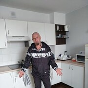 ,  Dima, 46