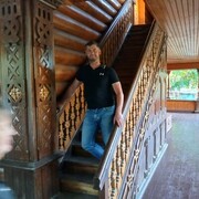  ,   Viktor, 41 ,   ,   