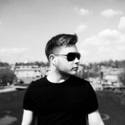  ,   Valentin, 25 ,   ,   
