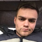  ,  Maksim, 25