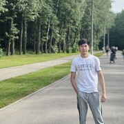  ,  Zafarbek, 20