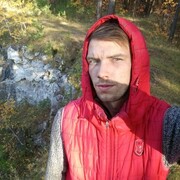  ,   Maxim, 27 ,   ,   , c 