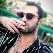  ,   Goga, 33 ,   ,   
