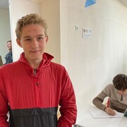 �������