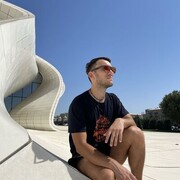  ,  Maksim, 26