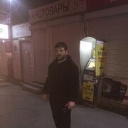  ,  Tomas, 31