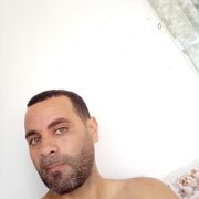  ,  Mehdi, 24