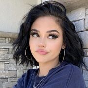  ,  Lili, 22