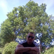  ,  Vadim, 40