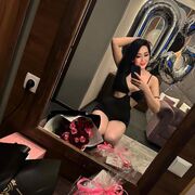  ,  Queen, 28